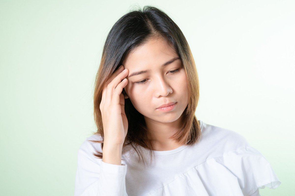 douleur vive et brève tête côté gauche
